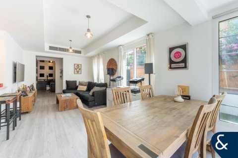 Villa en Springs 14, The Springs, Dubai, 2 dormitorios, 167 m², № 98669 - foto 8