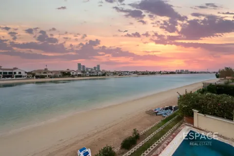 Villa in Palm Jumeirah, Dubai 4 bedrooms, 465 sq.m. № 61508 - photo 13