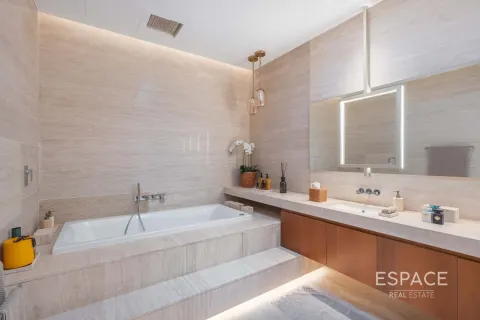 Entrepôt à Palm Jumeirah, Dubai, 4 chambres, 715 m², № 61510 - photo 15