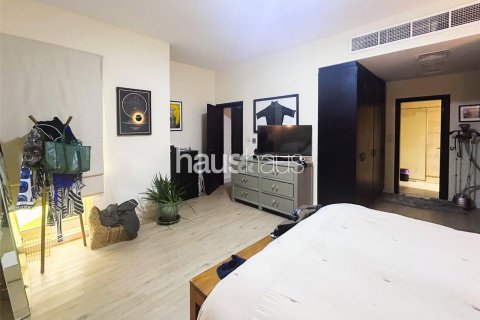 Villa en The Villa, Dubai, 5 dormitorios, 555 m², № 43237 - foto 10