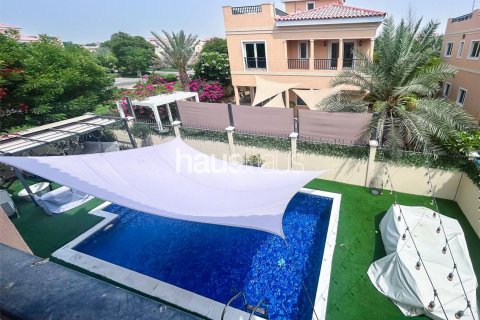 Villa en The Villa, Dubai, 5 dormitorios, 555 m², № 43237 - foto 2