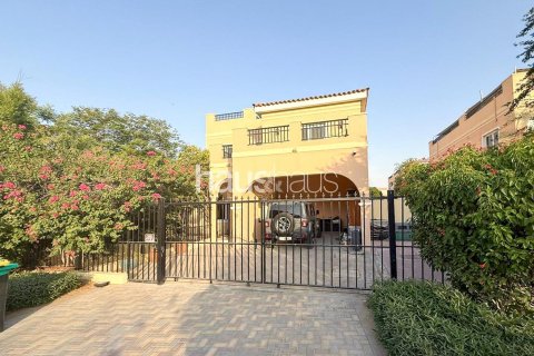 Villa en The Villa, Dubai, 5 dormitorios, 555 m², № 43237 - foto 20
