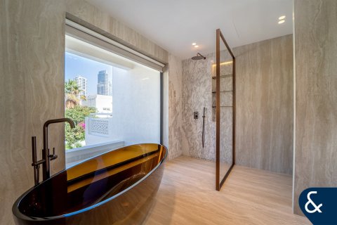 Купить виллу в Meadows, Дубай: 4 спальни, 353м², № 91286 - фото 20