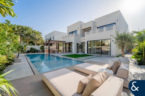 Вилла в Meadows, Дубай, 4 спальни, 353м², № 91286