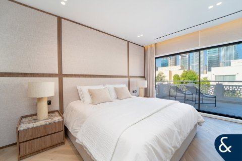 Купить виллу в Meadows, Дубай: 4 спальни, 353м², № 91286 - фото 19