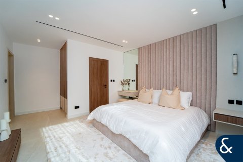 Купить виллу в Meadows, Дубай: 4 спальни, 353м², № 91286 - фото 12