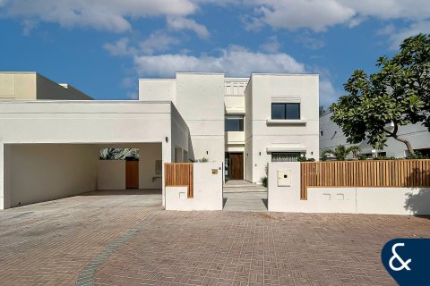 Купить виллу в Meadows, Дубай: 4 спальни, 353м², № 91286 - фото 30