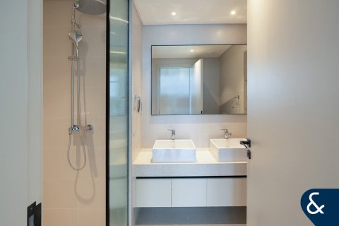 Купить квартиру в EMAAR Beachfront, Dubai Harbour, Дубай: 2 спальни, 109м², № 91297 - фото 12