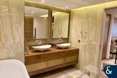 Apartment in Palm Jumeirah, Dubai 2 bedrooms, 169 sq.m. № 91287 - photo 13