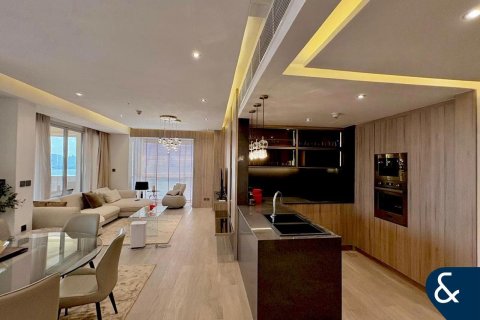 Apartment in Palm Jumeirah, Dubai 2 bedrooms, 169 sq.m. № 91287