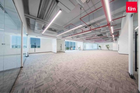 Снять в аренду офис в Sheikh Zayed Road, Дубай: 921.5м², № 111739 - фото 11