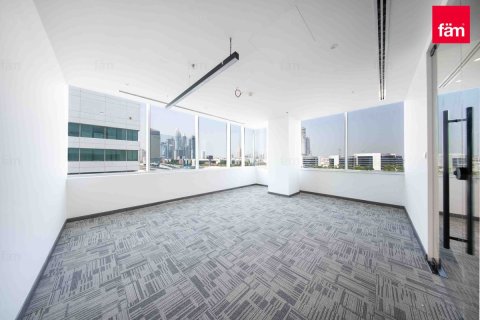 Снять в аренду офис в Sheikh Zayed Road, Дубай: 921.5м², № 111739 - фото 13
