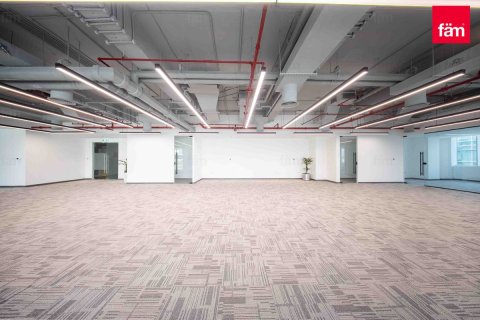 Снять в аренду офис в Sheikh Zayed Road, Дубай: 921.5м², № 111739 - фото 6