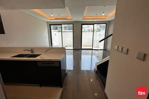 Maison de ville à Dubai, 4 chambres, 142.4 m², № 111751