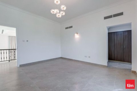 Villa in Jumeirah Islands, Dubai 4 bedrooms, 988.7 sq.m. № 55092 - photo 19