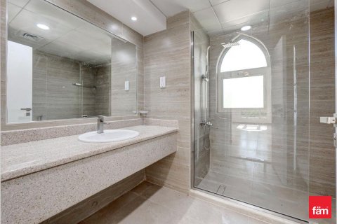 Villa in Jumeirah Islands, Dubai 4 bedrooms, 988.7 sq.m. № 55092 - photo 23