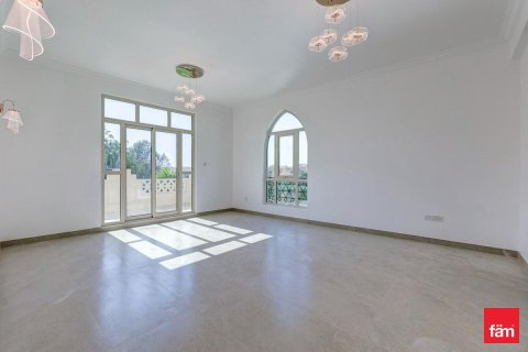 Villa in Jumeirah Islands, Dubai 4 bedrooms, 988.7 sq.m. № 55092 - photo 4