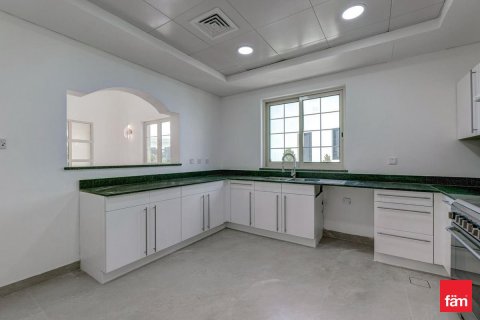 Villa in Jumeirah Islands, Dubai 4 bedrooms, 988.7 sq.m. № 55092 - photo 21