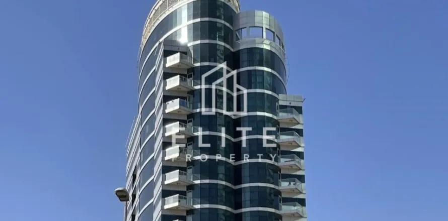 بناية في دائرة قرية جميرا, دبي 22426 م² رقم 38753