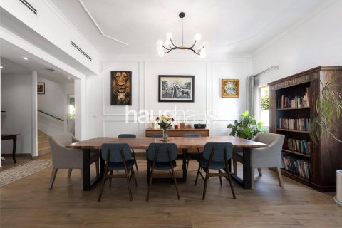 Villa en Meadows, Dubai, 4 dormitorios, 373 m², № 44468 - foto 25