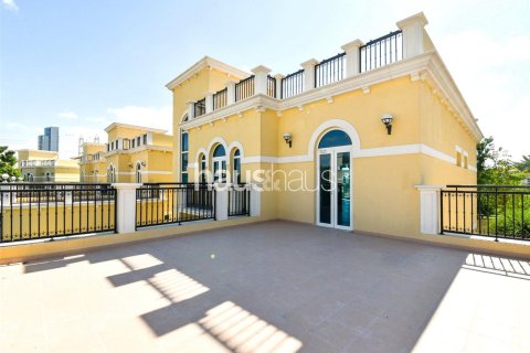Villa in Jumeirah Park, Dubai 4 bedrooms, 386 sq.m. № 44478 - photo 10