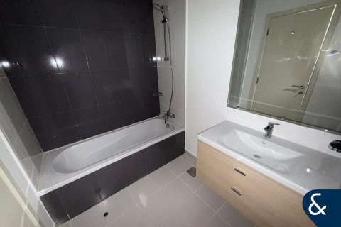 Apartment in GOLF HORIZON in Dubai 2 bedrooms, 158 sq.m. № 79301 - photo 6