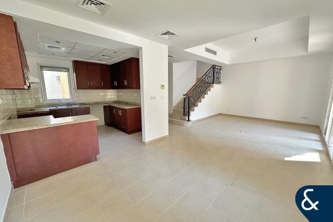 Villa à Arabian Ranches, Dubai, 2 chambres, 175 m², № 75643 - photo 2