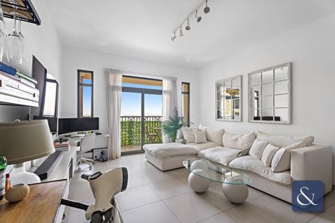 Купить квартиру в Madinat Jumeirah Living, Умм-Сукейм, Дубай: 1 спальня, 72м², № 75631 - фото 1