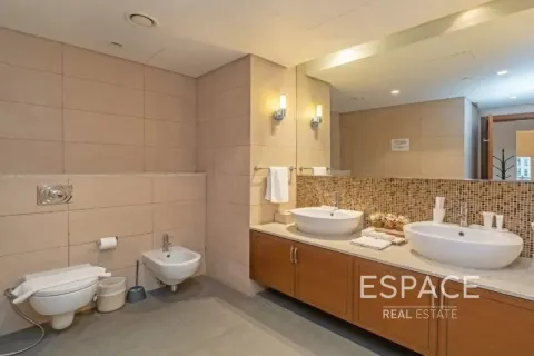 Apartment in Palm Jumeirah, Dubai 2 bedrooms, 161 sq.m. № 62037 - photo 8