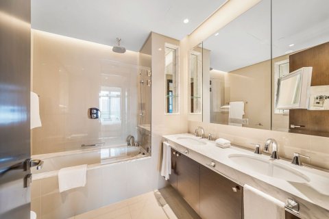 Купить квартиру в The Address Residence Fountain Views, Даунтаун Дубай (Даунтаун Бурдж Дубай), Дубай: 1 спальня, 79м², № 15031 - фото 15