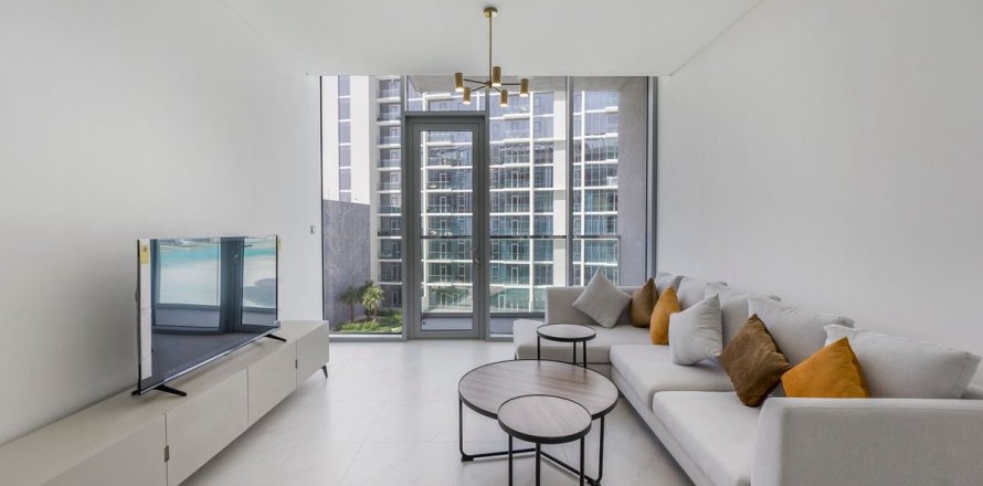 Квартира в Дубае, 1 спальня, 70.1м², № 72345