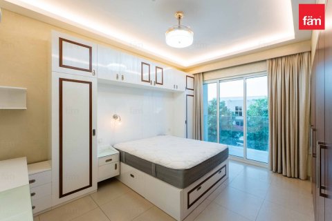 Villa in Dubai 5 bedrooms, 632.5 sq.m. № 72347 - photo 8