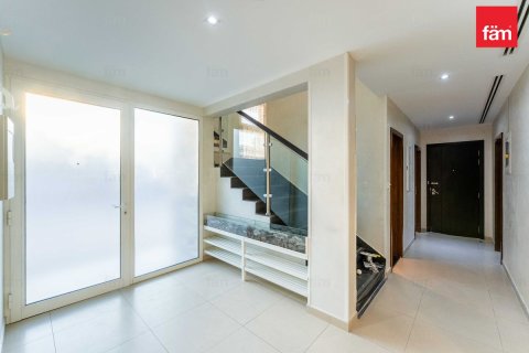 Villa in Dubai 5 bedrooms, 632.5 sq.m. № 72347 - photo 25