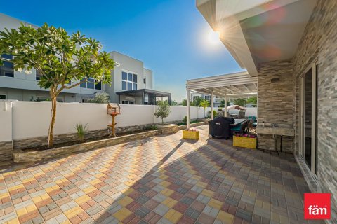 Villa in Dubai 5 bedrooms, 632.5 sq.m. № 72347 - photo 16