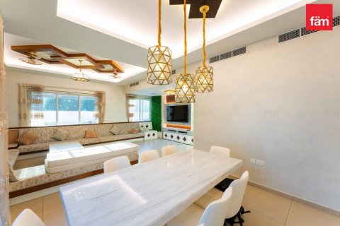 Villa in Dubai 5 bedrooms, 632.5 sq.m. № 72347 - photo 9