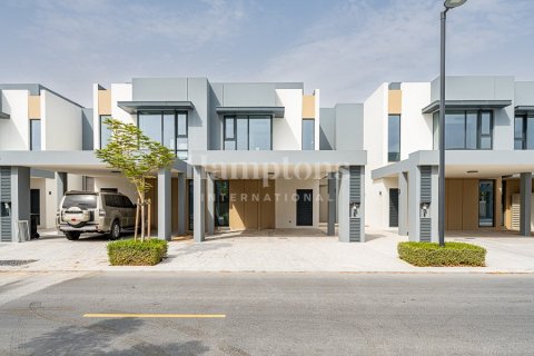 Villa in Sweden, The World Islands, Dubai 3 bedrooms, 187.47825400 sq.m. № 63654 - photo 13