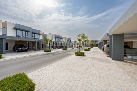 Villa in Sweden, The World Islands, Dubai 3 bedrooms, 187.47825400 sq.m. № 63654 - photo 14