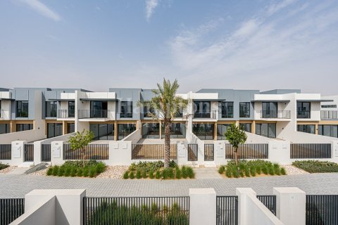 Villa in Sweden, The World Islands, Dubai 3 bedrooms, 187.47825400 sq.m. № 63654 - photo 18