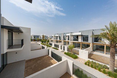 Villa in Sweden, The World Islands, Dubai 3 bedrooms, 187.47825400 sq.m. № 63654 - photo 3