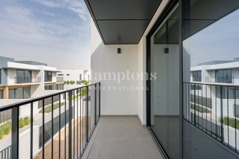 Villa in Sweden, The World Islands, Dubai 3 bedrooms, 187.47825400 sq.m. № 63654 - photo 11