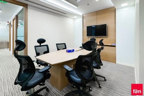 Bureau à Sheikh Zayed Road, Dubai, 97.9 m², № 137494 - photo 4