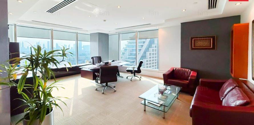 Office in Bur Dubai, Dubai 650.3 sq.m. № 137496