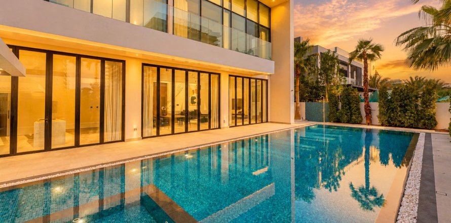 Villa in Dubai Hills Estate, Dubai 5 bedrooms, 1002.5 sq.m. № 137495