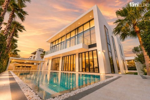 Villa in Dubai Hills Estate, Dubai 5 bedrooms, 1002.5 sq.m. № 137495 - photo 2