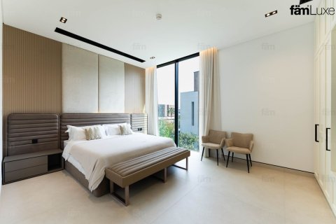 Villa in Dubai Hills Estate, Dubai 5 bedrooms, 1002.5 sq.m. № 137495 - photo 24