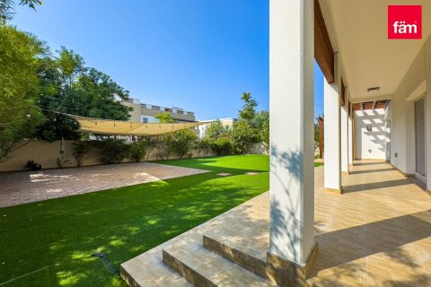 Villa in Dubai 5 bedrooms, 817.3 sq.m. № 111293 - photo 7