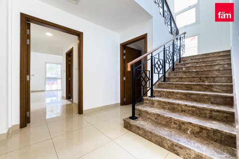 Villa in Dubai 5 bedrooms, 817.3 sq.m. № 111293 - photo 10