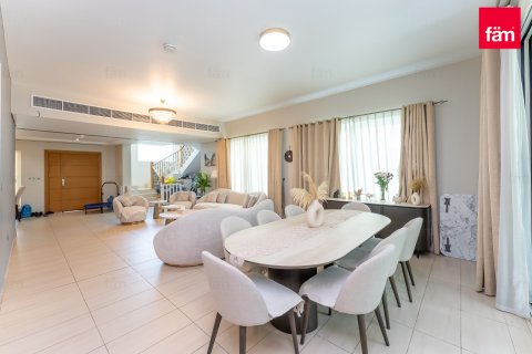Villa in Jumeirah Park, Dubai 4 bedrooms, 515.8 sq.m. № 111292 - photo 3