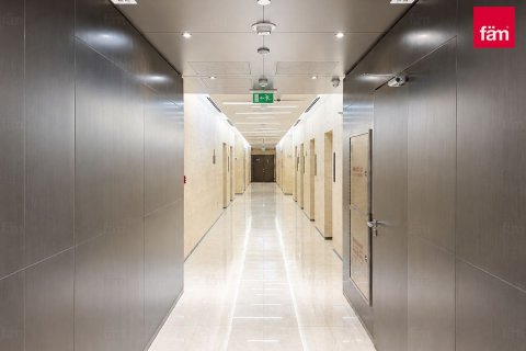 Снять в аренду офис в Бизнес-Бэе, Дубай: 85.1м², № 111282 - фото 3