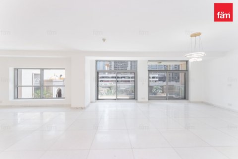 Villa in Dubai Marina, Dubai 3 bedrooms, 363.7 sq.m. № 40163 - photo 1